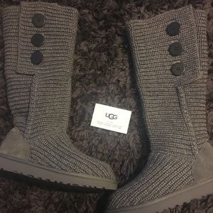 UGG Classic Cardy boots size 7 NEW WITH TAGS!